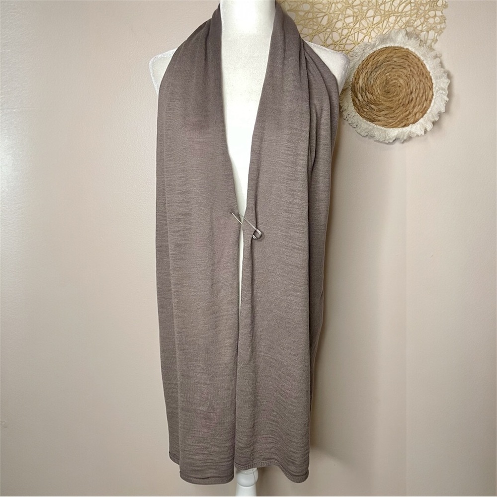 NWT Forever 21 Safety Pin Long Sleeveless Sweater Vest - small